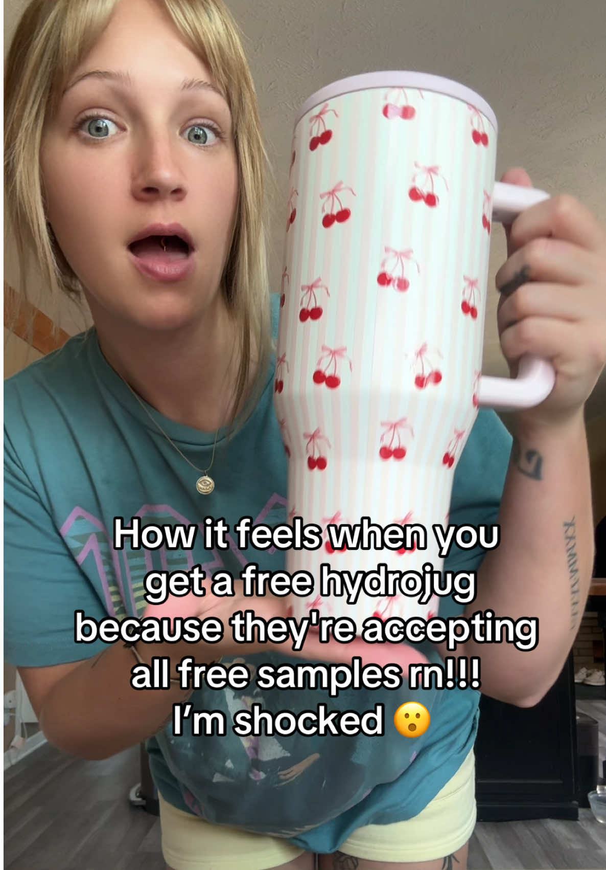 Get your free sample now. The cherrys are so cute 🥰 #hydrojug #viral #fyp #girlsgirl #freesample