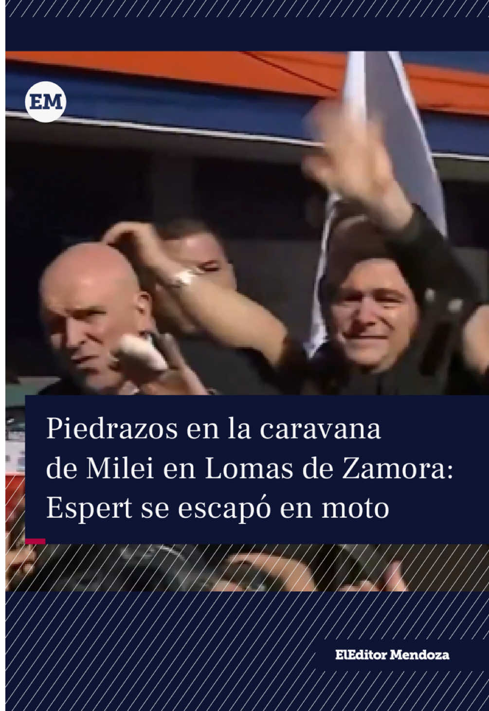 #Política | 🔴 Incidentes en un acto de Milei en Lomas de Zamora 👉🏼 Un grupo de personas atacó con piedras y objetos la camioneta presidencial durante una caravana encabezada por Javier Milei este miércoles. La comitiva debió ser evacuada de urgencia en medio del caos. ⭕️ En la confusión, el diputado José Luis Espert logró escapar del lugar en una motocicleta. Los incidentes ocurrieron cuando la caravana llegaba a la Plaza Grigera. 🔗 Más información en nuestra web. #Milei #Espert #LomasDeZamora #PolíticaArgentina