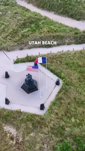#utahbeach #marine #statue #remember #dday 
