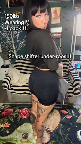 @Shiny yoga #bblshorts #shapewear #shapeweargirl #snatched 