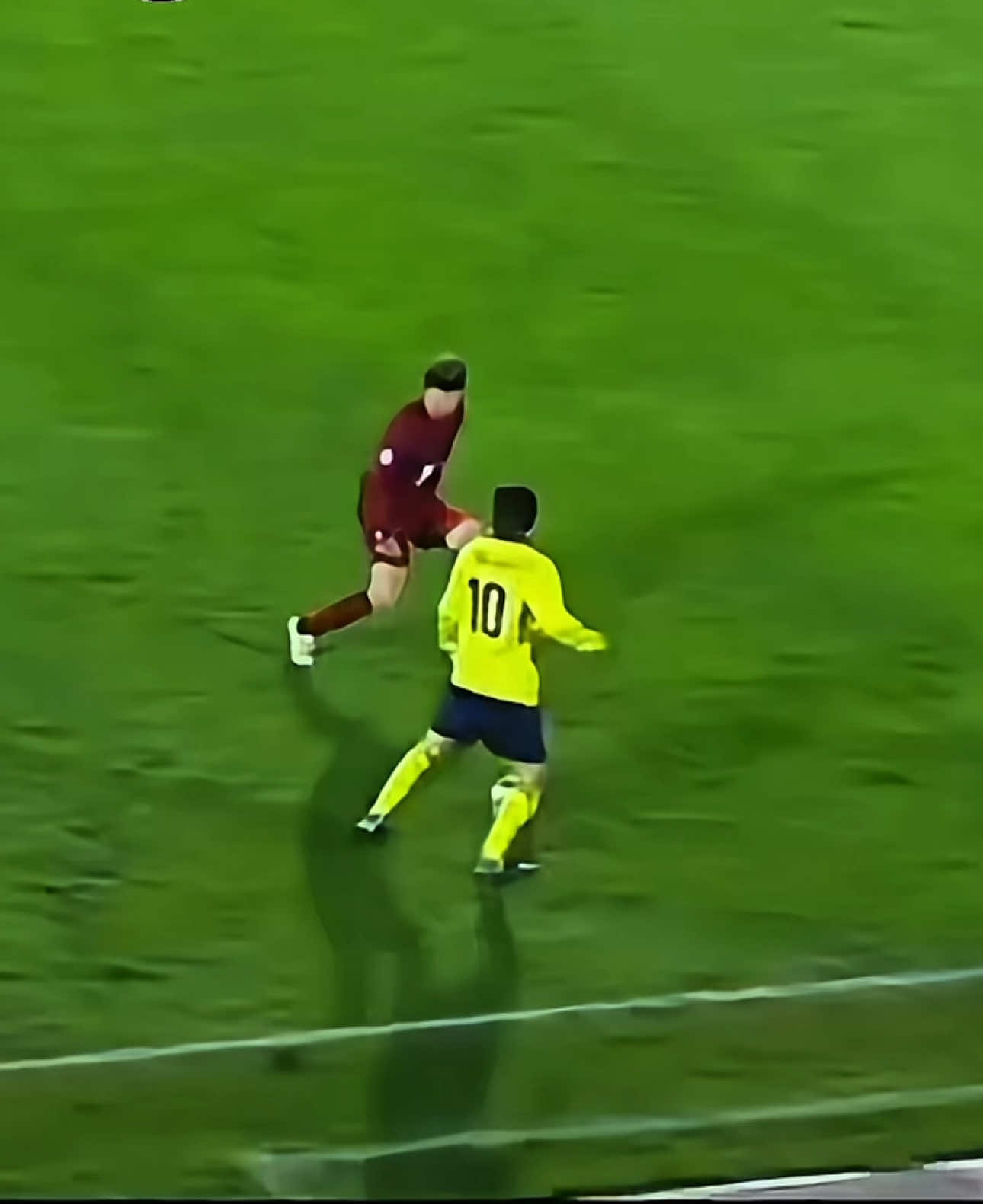 Messi Legendary Skills 😳 #messi #leomessi #Soccer #football #skills #skills #shorts #reels 