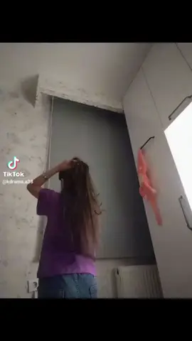 arkadaşlar bu fotoğraf benim çaldı demeyin ben tek şifre unuttum format attık sıfurlandı yeni hesap açtım  nedense bu ü. demek istedim