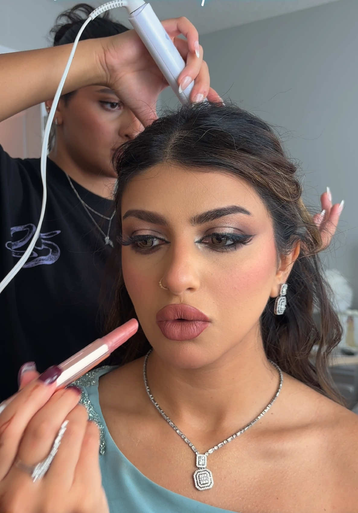 Get ready with me 🩵🥰 #wedding #weddingguestdress #getreadywithme #behindthescenes #makeup  @Fenty Beauty @Rare Beauty @tarte cosmetics 