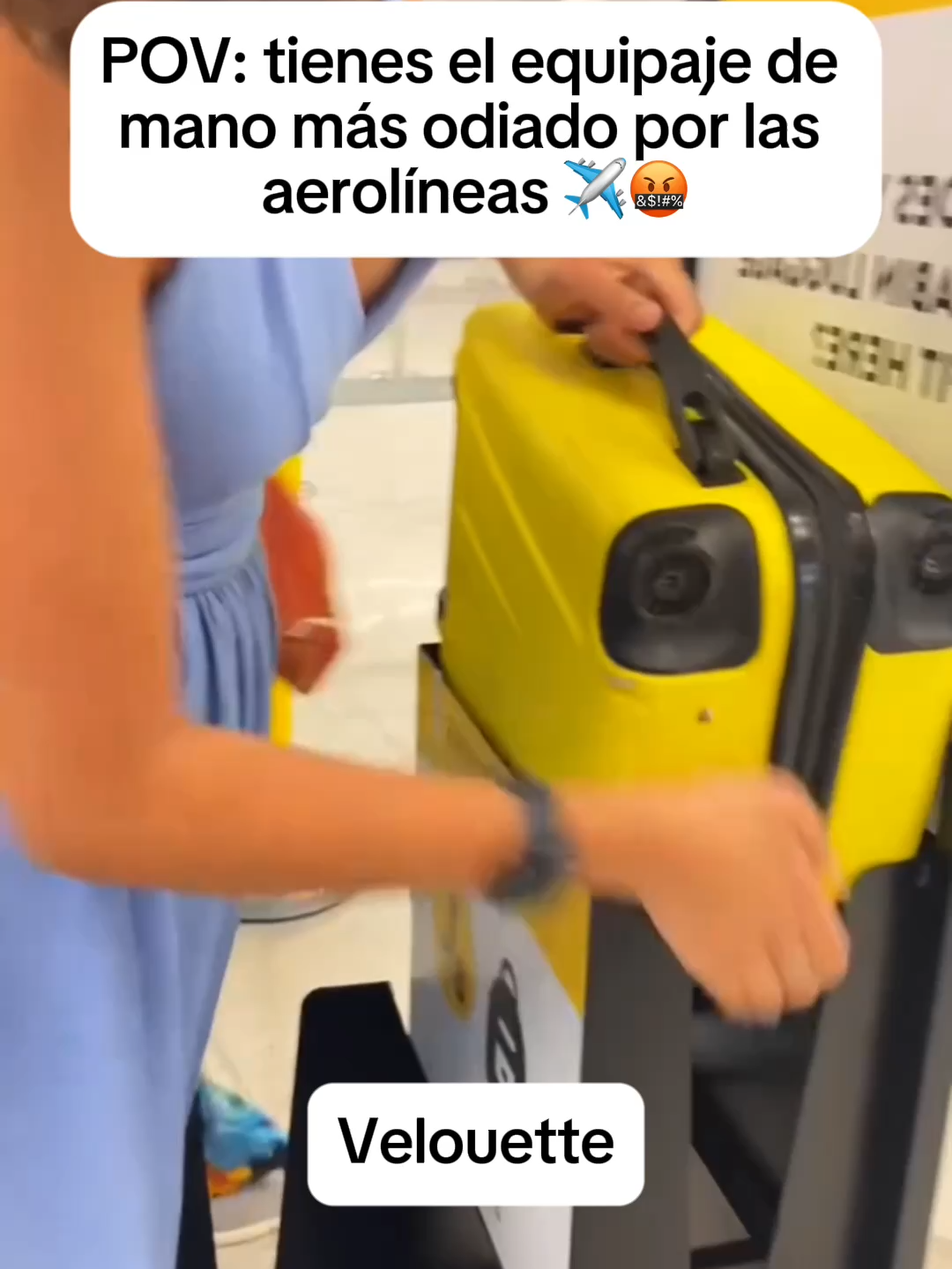 La maleta que las aerolíneas no quieren que uses ✈️ La Space Bag cabe TODO y sigue entrando como carry-on, sin pagar un peso extra. #travelbag #carryon #vacationmode #packsmart #travelhacks