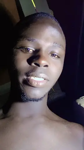 #à cause de iPhone 16 il donne son derrière 🤔 seigneur Jésus-Christ 🤧🇨🇲🇨🇲 c'est mon continent 🙏#
