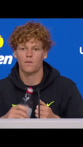 Sinner e Ubaldo agli us open  #ubaldoscanagatta #janniksinner #usopen2025 #conferenzastampa #tennisplayer 