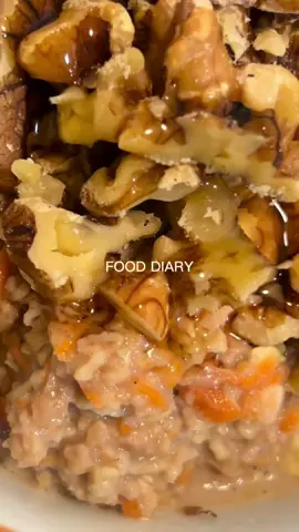 What I eat in a day  . . . . . . . #wieid#dietitian#whatieatinaday #registereddietitian  #vegetarian                        