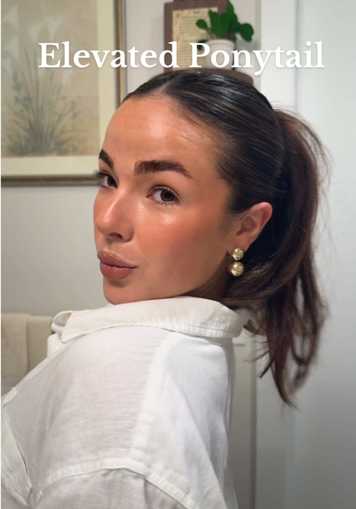The simplest ponytail with a little spice and drama!!! 💋💁🏻‍♀️ @amika frizz fighting leave in spray  @Aveda hairbrush @Kitsch scrunchies @Bed Head by TIGI hair slick stick #hairtutorial #hairstyle #haircuttutorial #hairtok #beautyhacks 