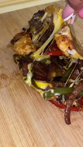Another Easy dinner idea Steak and shrimp Fajita Quesadilla  #quesadilla #steakandshrimp #tacotuesdays #easydinner #beauteefood 
