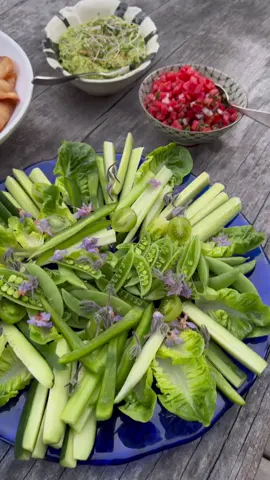 4-course dinner for 10 in the Hamptons 🍽️ #privatechef #dinner #foodtiktok 