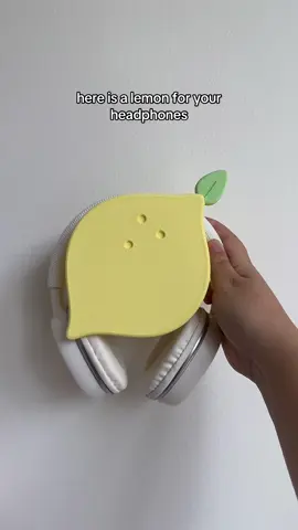 here’s a lemon for you 🍋 