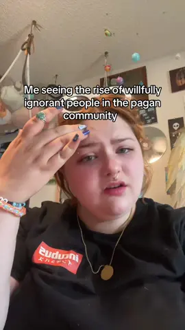 Like PLS. I can’t with anti-intellectualism. Dead ass makes me so sad.  #pagan #hellenicpolytheist #helpol #aphrodite #greekmythology 