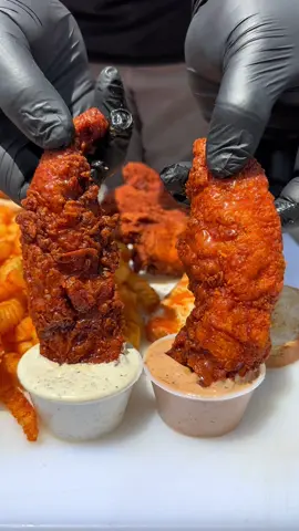 Two tenders, two sauces.🔥 Ranch or Soul Sauce, it’s a win every single time. ✨  📍2425 E Colonial Dr, Orlando, FL  🕚 Wed-Sun | 11 AM - 9 PM  #friedchicken #chicken #tenders #FoodTok #orlando  P 