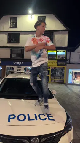 😂