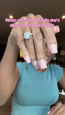 I kinda like it here! Do short nails do it better? Idk  #newnails #shortnails 