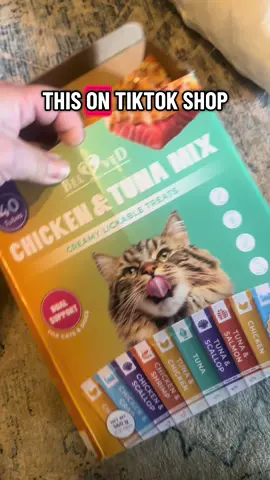 Cat treats they love ❤️ #cattreat #lickablecattreats #catsoftiktok #petproducts #tiktokshoplaborday 
