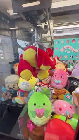 Day 12 Trying to Win from the Walmart Claw Machine! #arcade #clawmachine #challenge #walmart #fyp