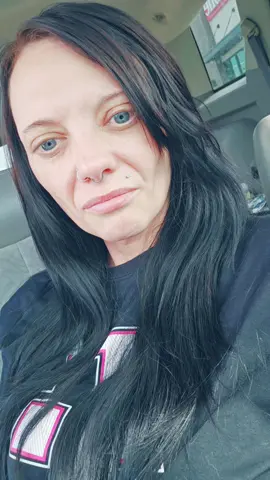 its a smiley, stop being weird. #creatorsearchinsights #Tennessee #tiktok #comment #CapCut 