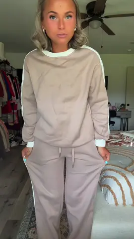 Another comfy set 😍😍 #rushtok2025 #tiktokbacktoschool #fallfreshness #tiktokshopcreatorpicks #tiktokshoplabordaysale 