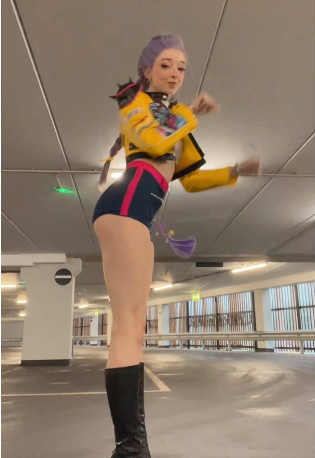 Iconic ad😌 also DOUBLE POST? | Outfit from @CosFun !! #cosplay #kpopdemonhunters #kpopdemonhunterscosplay #rumicosplay 