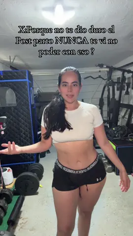 El postparto cambió mi cuerpo, pero no mi mentalidad. Una mujer inteligente no se pone triste, se pone BONITA. Y mi forma favorita de brillar es entrenando 💫 Para todas las mamás que necesitan escuchar esto 👑”