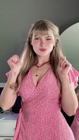 I hope you’re having a great day #malegaze #trendingaudio #tiktoksound #viralsound #pinkdress #bangs 