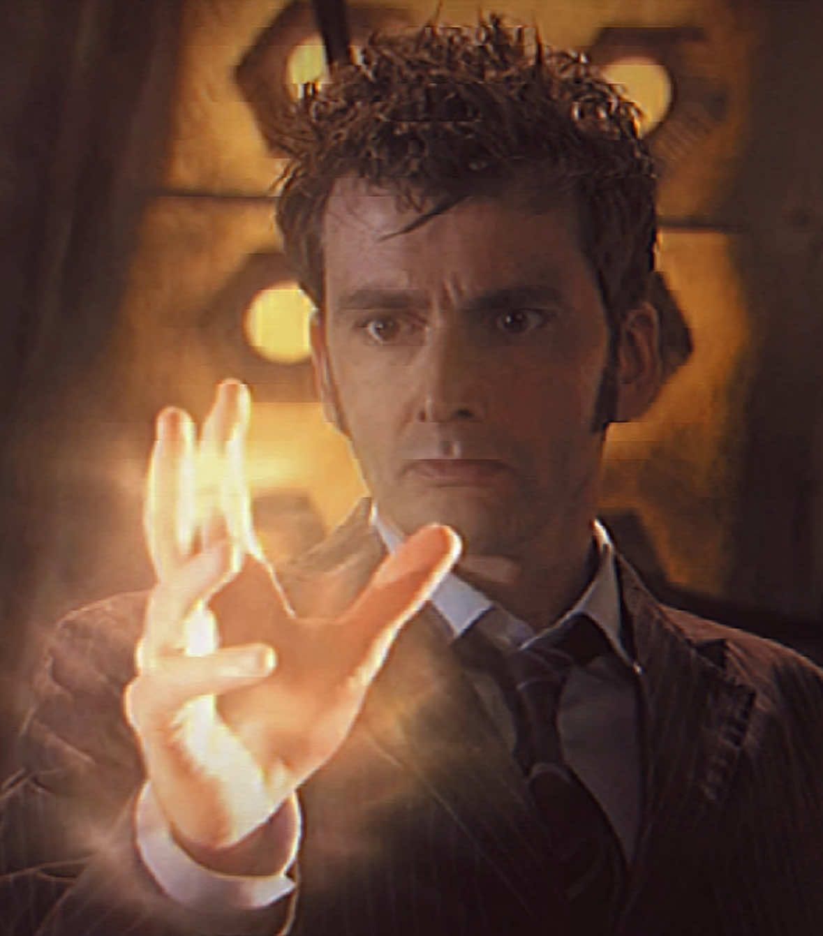 The 10th Doctor- Alone #doctorwho #edit #davidtennant #loveryoushouldhavecomeover #fyp 
