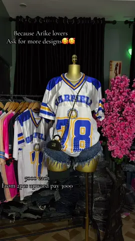 Beautiful fashion jersey going for 8000 each ….we are just a dm away.. #thriftvendorinlagos #thrift #thriftonline #AffordableLuxury #thriftqueen #OkrikaWithClass 