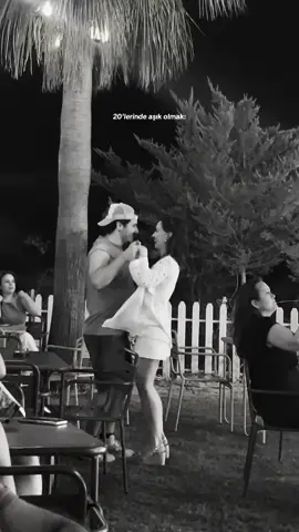 geldi yine romantizm perileri 