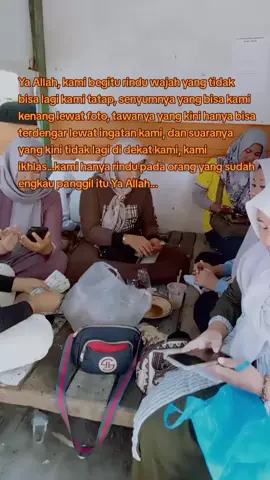 Masih aja GK percaya dan gk nyangka... kedepannya pasti kerasa banget gk adanya kamu Ni...Tenang disana ya ! #fyppppppppppppppppppppppp #momindah #perempuanmadura #tercapaisegalaasa #🤲🤲🤲👍💪🙏❤️🌹 