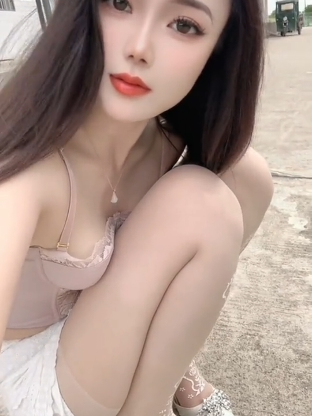 今天的妆画的有些浓#fyp #fly #foryou 