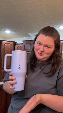 I got approved for my first TikTok free sample!! @HYDROJUG  Don’t mind my mishap when I didn’t close the straw🤣 moving is sooo exhausting, my brain isn’t functioning properly  #hydrojugtraveler #tiktokshop #freesample 