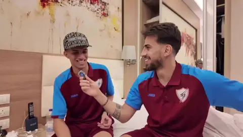 🎤 مراسل الفريق خضر علي .. ينقل لكم أجواء المرح والسعادة من داخل سكن اللاعبين في معسكر القاهرة 😅🧡⚡️ #مصر  #الكهىرباء  #الشعب_الصيني_ماله_حل😂😂  #مشاهير_تيك_توك #الكويت 