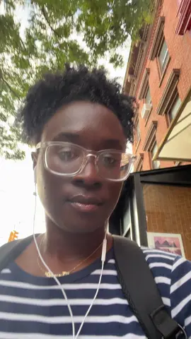 This is the NY that I know not that bum rushing and knocking me over to get a seat on the train first #iloveny #brooklynbaby #proudnewyorker #wholesome