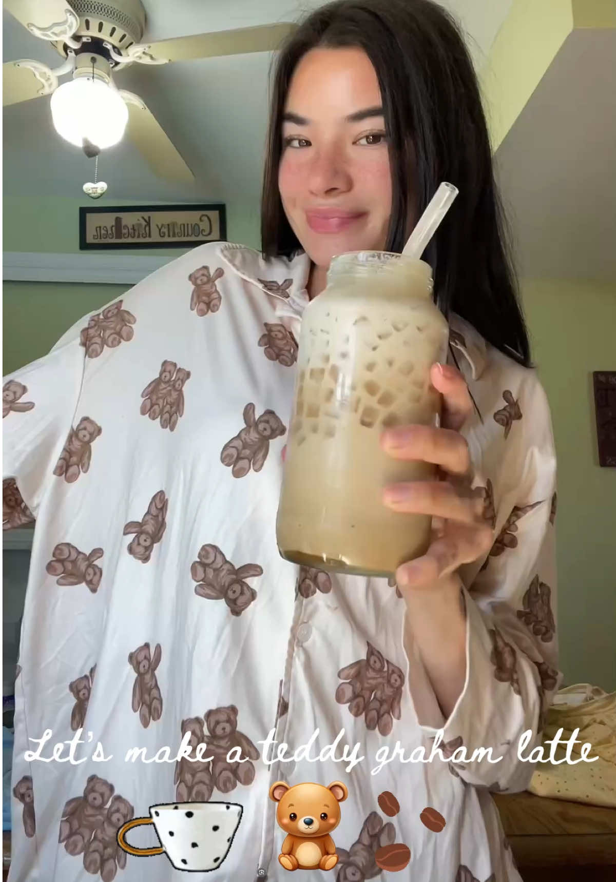 Teddy graham latte ☁️🧸🤍☕️ I have seen so many different recipes for this drink! I took inspo from 3 creators and combined it into my own drink!  Coffee queens:🫶🏻 @Kadyn Darrow  @kimberlywhite  @Ariana  #teddygrahamlatte #teddygrahams #makeacoffeewithme #coffeeathome #coffeetiktok 