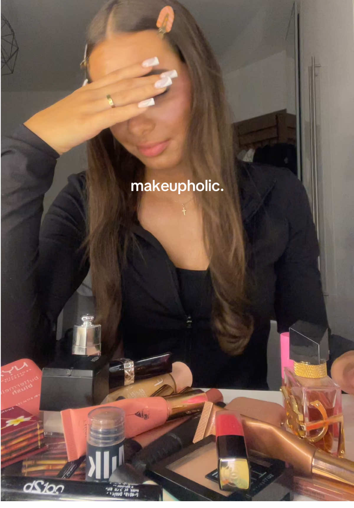 #makeupholic #blowthisupforme #forupage 