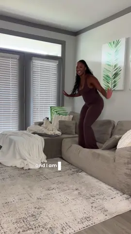 Replying to @DejaEatsGood it is on sale!!!  this is the perfect size. is pretty much. The same size as a normal size sofa. The color that I have is the camel color. It comes in two boxes. All you have to do is open the package it inflates in a couple of it minutes. takes about two or three days to fully inflate,  #bonelesscouch #affordablefurniture #livingroomdecor 