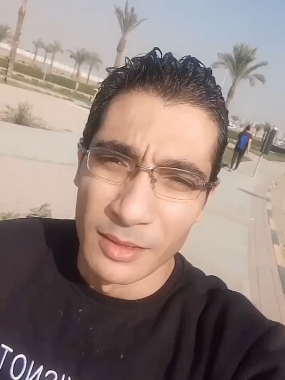 قولتي ايه؟ .       .          .        .         .        .         .         #خفاجه 
