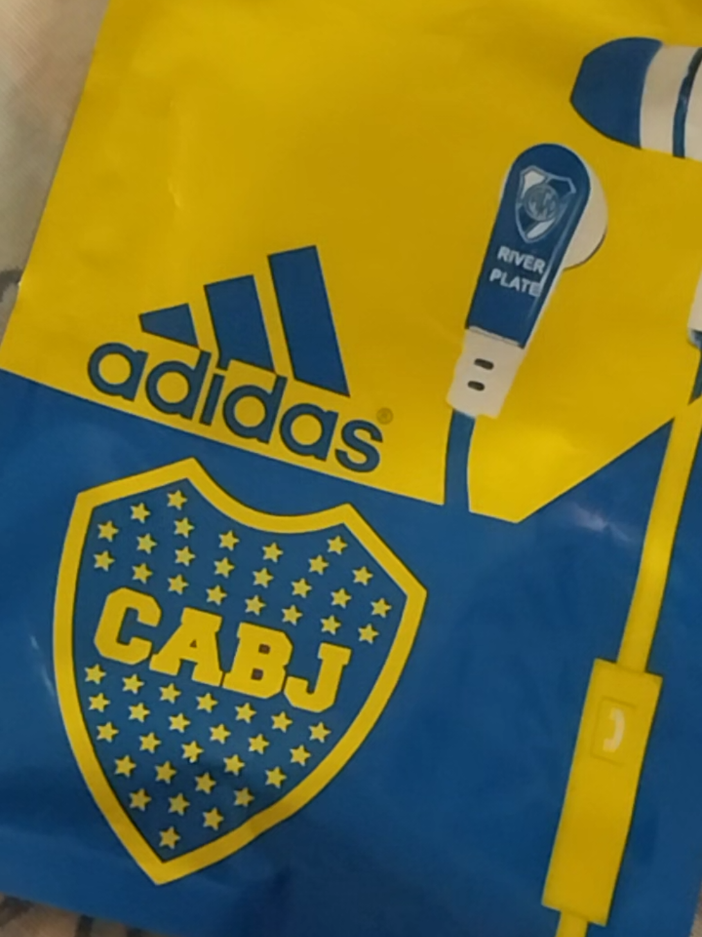 asi de confundido lo tienen . . . . . . . . . . .  #boca #cabj #bocajuniors #bostero #river 