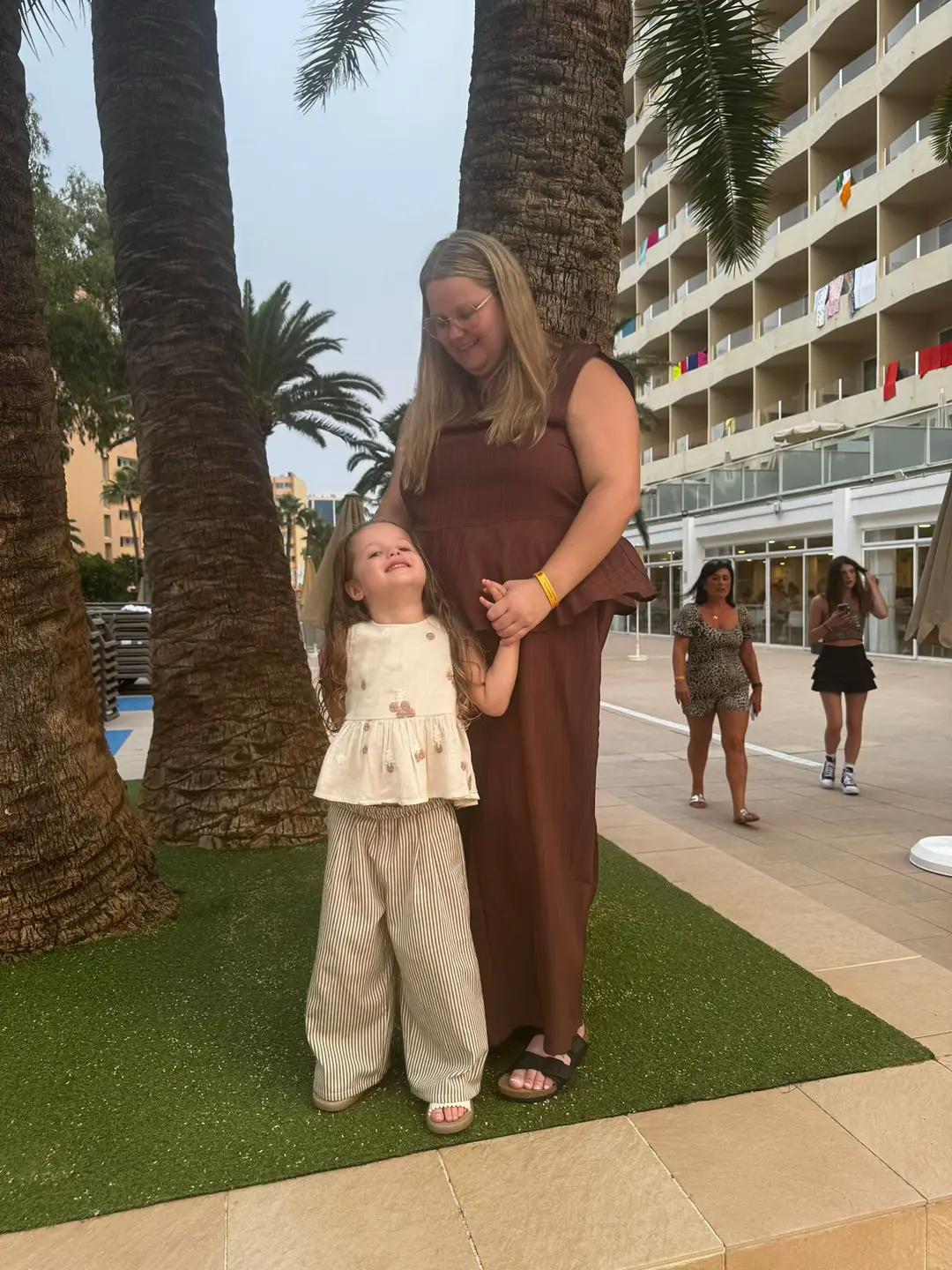Some outfits I wore for the hottest week of my life 30 degrees at night was not ok 🤣🤣🥹🥹 #plussizefashion #plussizeholidayoutfits #holidayoutfit #plussizefashion #plussizetiktok