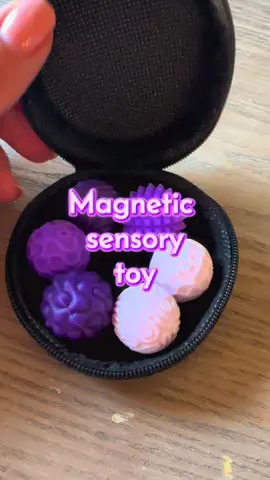 I’m keeping these magnetic sensory balls in my work bag for those moments when you need a little focus break. My kids love these too! #sensorytoys #focustoys #magneticsensorytoys #fidgettoys 