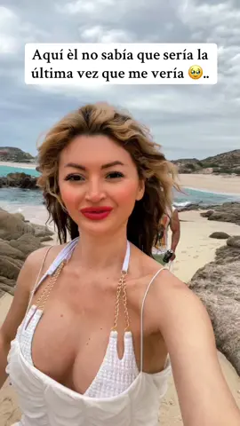 Es que me convertí en mermaid 🧜‍♀️ al tocar el agua🤭#mermaid #sirena #LIVEIncentiveProgram #LIVEwithlowfollowers #PaidPartnership 