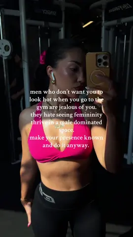 wear the makeup. put on the scrunch shorts & cute workout set. TAKE UP SPACE IN THE GYM💖 #GymTok #gymgirl #gymmakeup #gymmotivation #femalefitness #creatorsearchinsights 