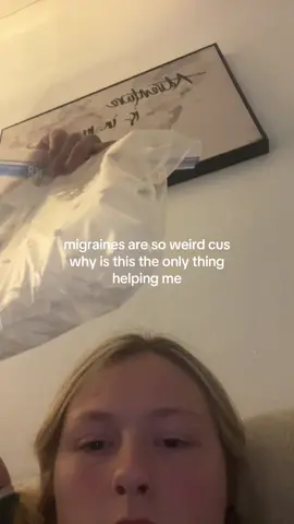 PLEASEEE stop commenting about the beeping i literally didn't even notice it bro help #fyp #migraine #bruh #viral #ice 