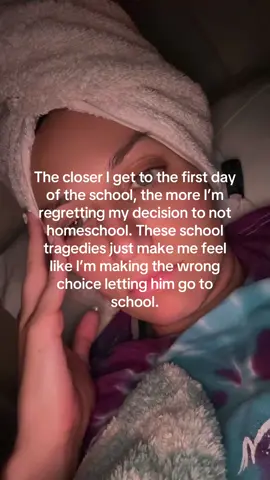 “We all went to school and we were good” but nothing is the same as it was when we were kids 💔 #school #momlife #singlemom 