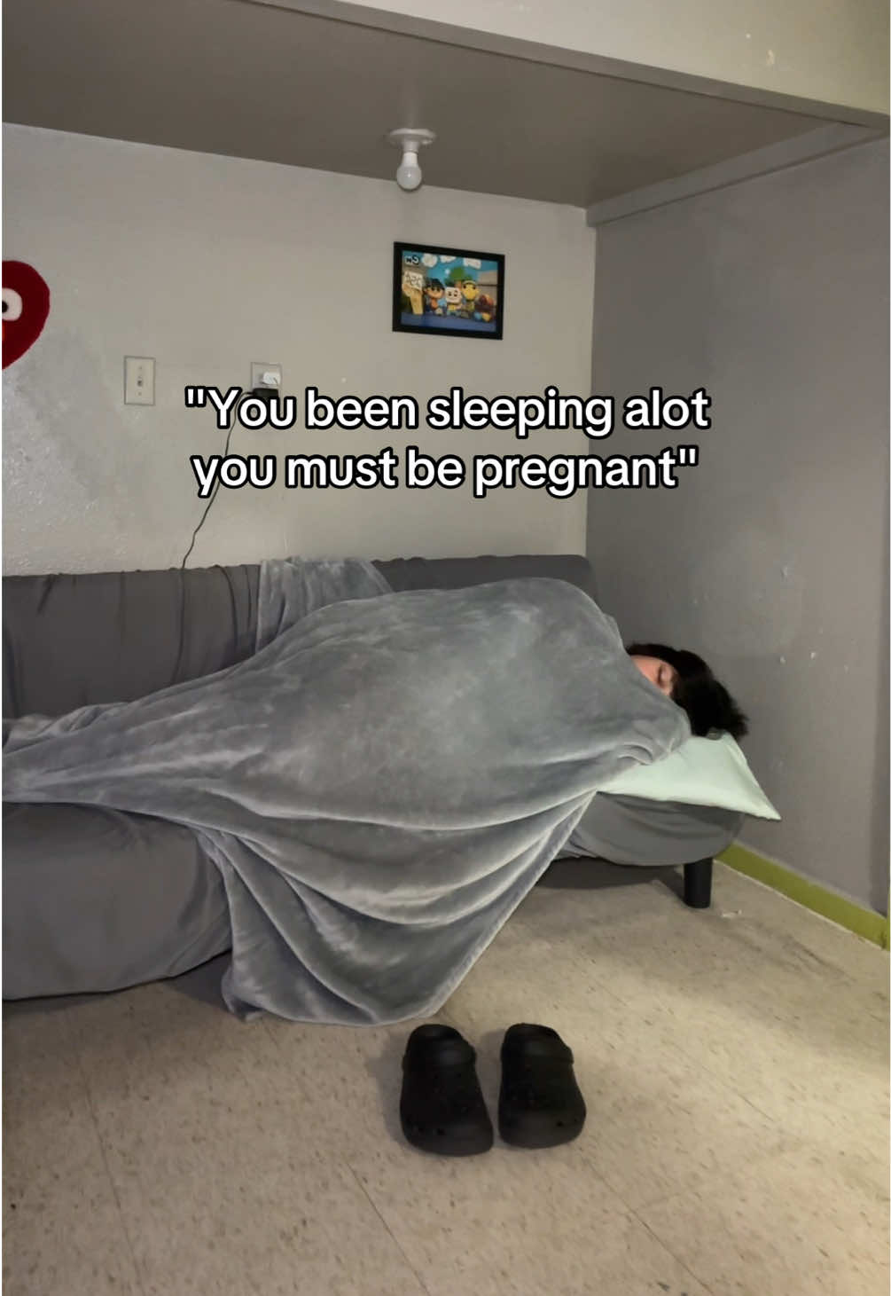 Omg I got scared for a sec 😮‍💨 #fyp #foryou #viral #pregnant #sleep 