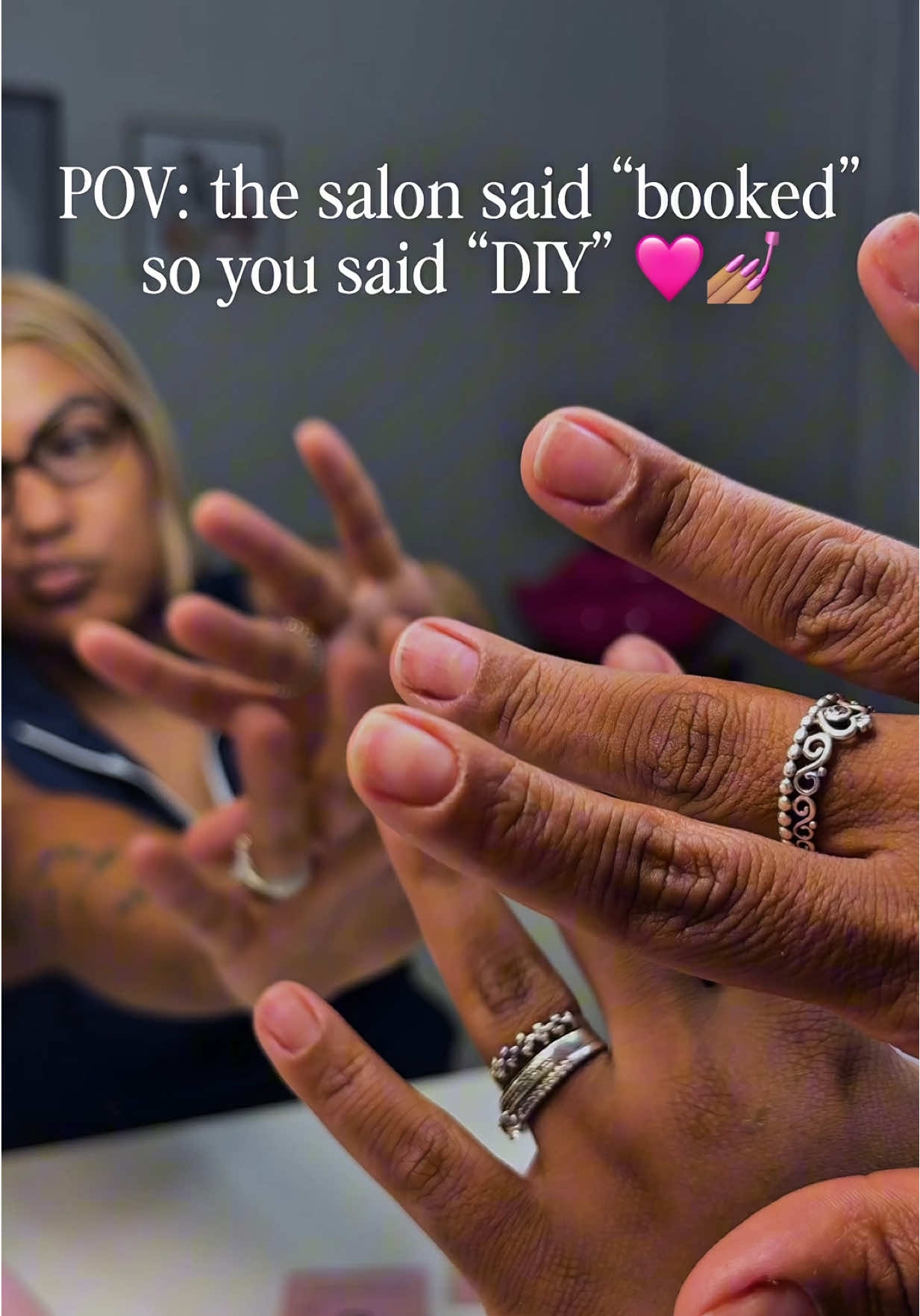 POV: Doing my own nails so I can spend the money on makeup instead💅🏽🩷#glamnetic #pressonnails #glamneticnails #domynailswithme #nailsdiy 