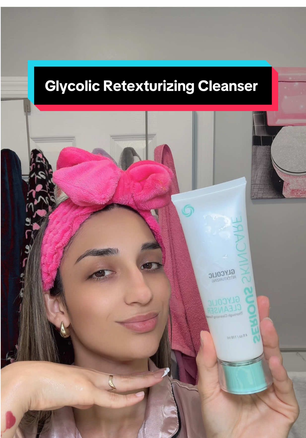 Glycolic Retexturizing Cleanser #glycoliccleanser #cleanser #tiktokshop #tiktokshopfinds #skincare 
