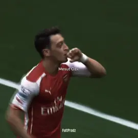 The Wizard of Oz – when elegance becomes football ✨🕊️|| #MesutOzil #Arsenal  #FootballTikTok #FYP #FootballArt 