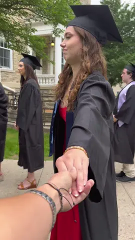 Better late than never graduation post @chloeforero 